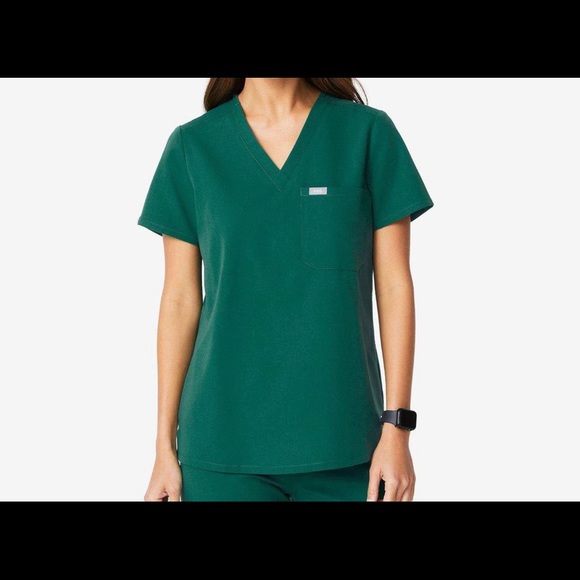 Figs Tops - Figs scrub top green